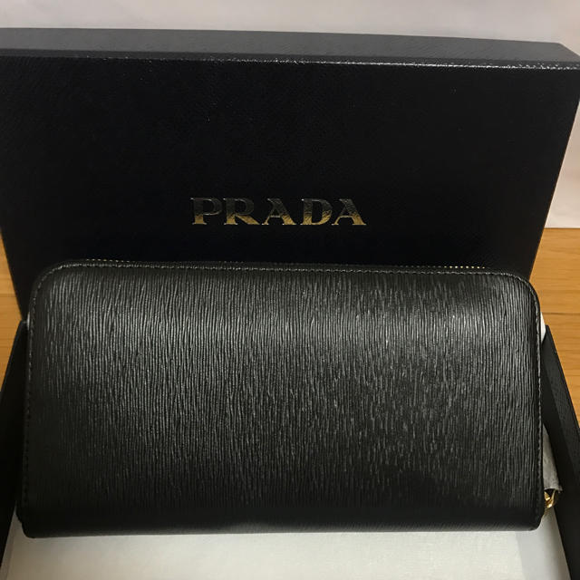 PRADA(プラダ)の2月28日までの限定出品 新品 PRADA 長財布 ブラック プラダ直営店購入 メンズのファッション小物(長財布)の商品写真