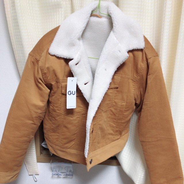 GU(ジーユー)のコーデュロイボアブルゾン レディースのジャケット/アウター(ブルゾン)の商品写真