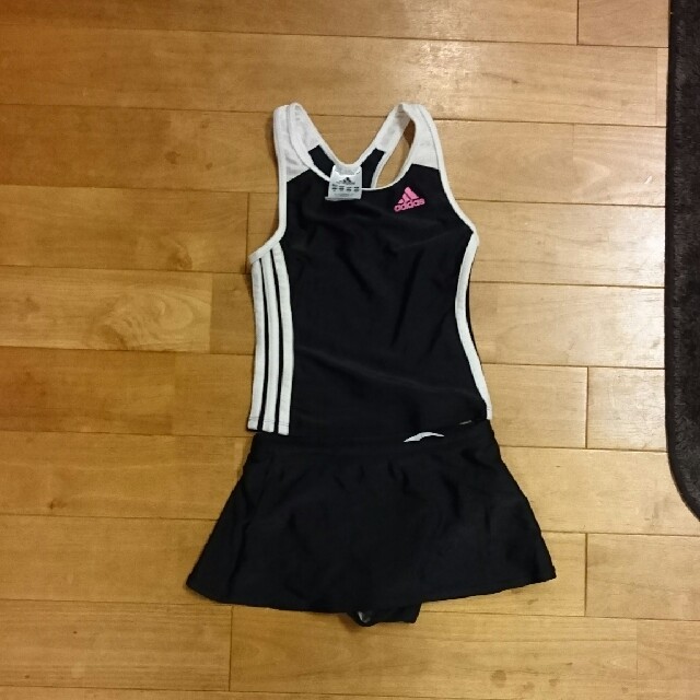 adidas(アディダス)のアディダス 水着 キッズ/ベビー/マタニティのキッズ服女の子用(90cm~)(水着)の商品写真