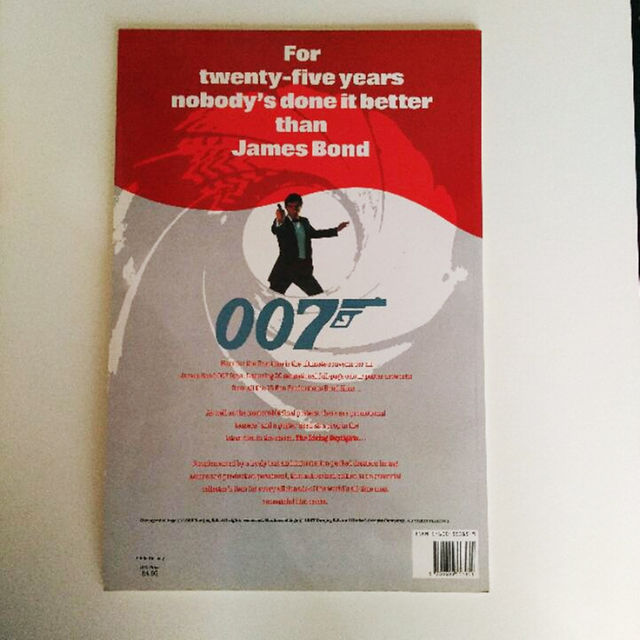 オフィシャル 007 MOVIE POSTER BOOK