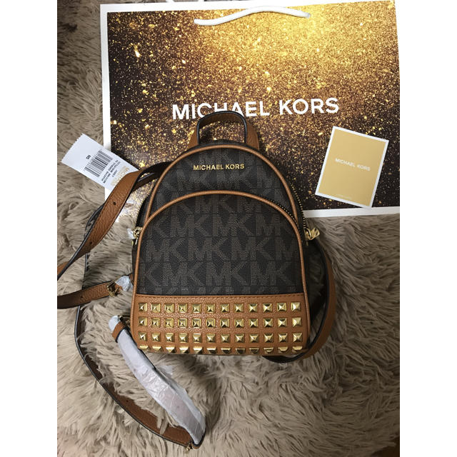 Michael Kors スタッズ付リュック