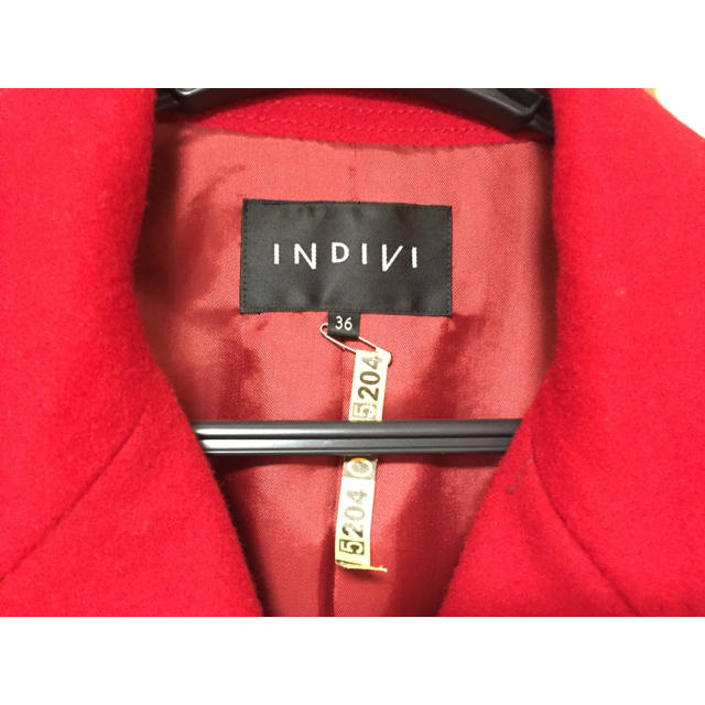 INDIVI(インディヴィ)の美品！INDIVI♡赤コート レディースのジャケット/アウター(ピーコート)の商品写真