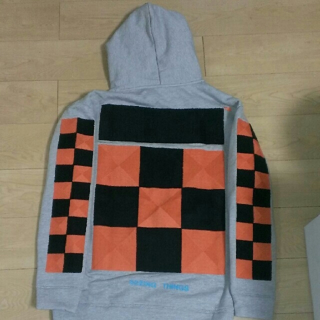 OFF-WHITE(オフホワイト)のoff white  新品未使用品 メンズのトップス(パーカー)の商品写真