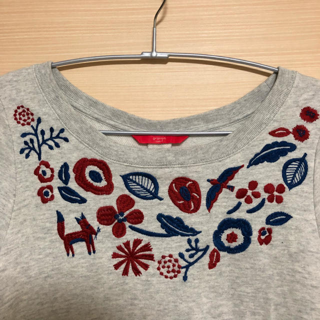 Graniph(グラニフ)のgraniph 刺繍入りスウェットワンピース レディースのワンピース(ひざ丈ワンピース)の商品写真