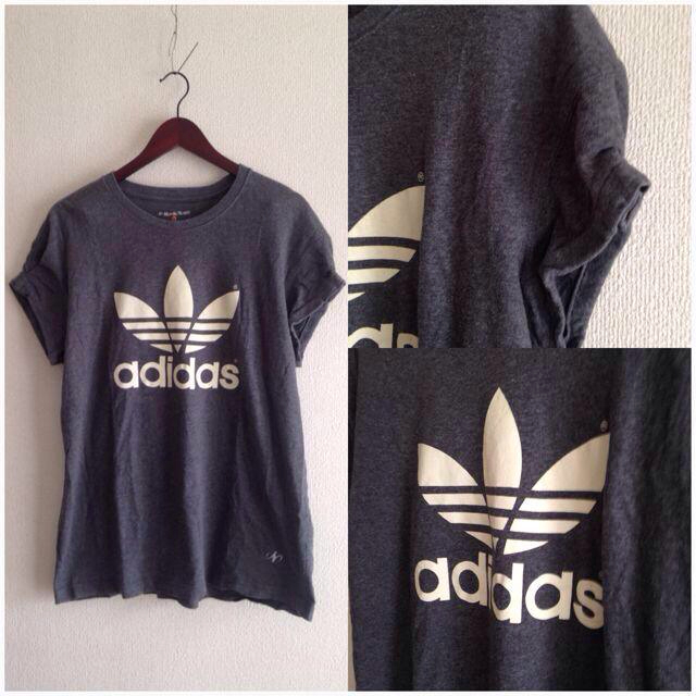 adidas(アディダス)の古着 adidas 両面プリントTEE♡ レディースのトップス(Tシャツ(半袖/袖なし))の商品写真