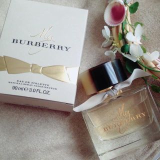 バーバリー(BURBERRY)のBurberry マイバーバリー オードトワレ 90ml(香水(女性用))