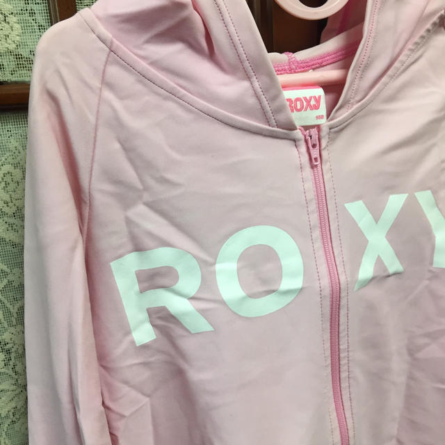 Roxy(ロキシー)のROXY★ロキシー★ラッシュガード★ピンク★140 キッズ/ベビー/マタニティのキッズ服女の子用(90cm~)(水着)の商品写真