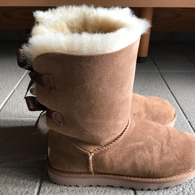 UGG(アグ)のUGGムートン サイズUSA7 レディースの靴/シューズ(ブーツ)の商品写真