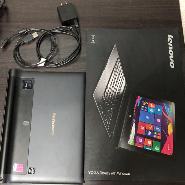 Lenovo(レノボ)のLenovo YOGA tablet 2 中古 スマホ/家電/カメラのPC/タブレット(タブレット)の商品写真
