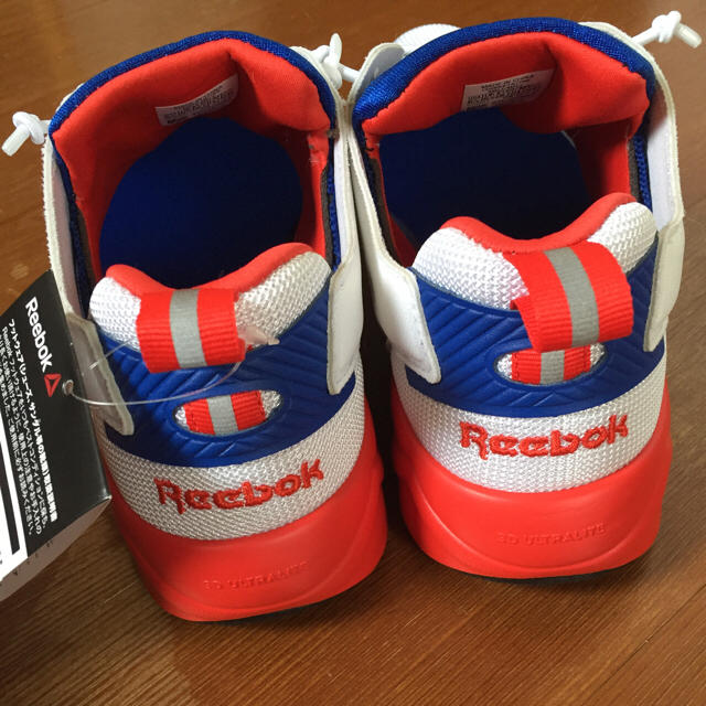 Reebok(リーボック)のReebok リーボック フューリーライト レディースの靴/シューズ(スニーカー)の商品写真