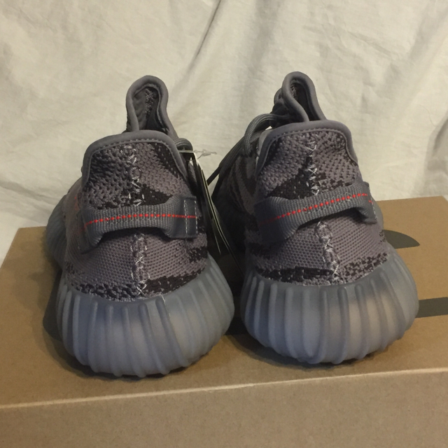 adidas(アディダス)の国内正規 27.5cm adidas Yeezy Boost beluga メンズの靴/シューズ(スニーカー)の商品写真