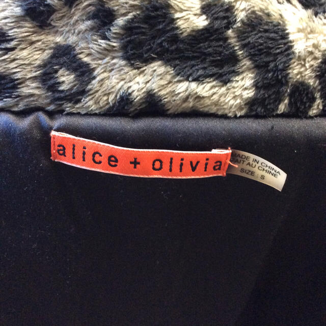 Alice +Olivia ショートコート 3