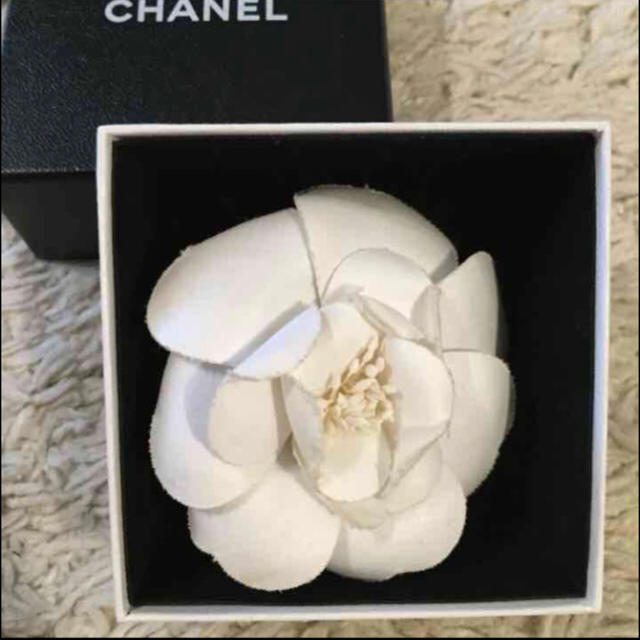 CHANEL - CHANEL カメリア コサージュ ブローチの通販 by choco♡'s shop｜シャネルならラクマ