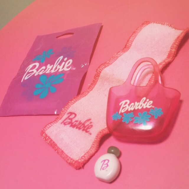 Barbie(バービー)の訳ｱﾘ低価格❗Barbie❤バスセット【バービー人形】 キッズ/ベビー/マタニティのおもちゃ(ぬいぐるみ/人形)の商品写真