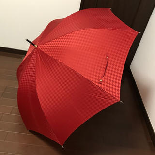 ジバンシィ(GIVENCHY)のジバンシイ 赤いジャンプ傘 送料無料(傘)