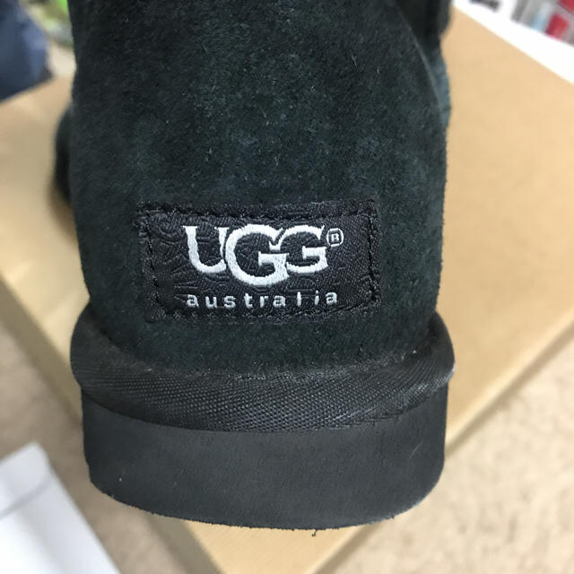 UGG 大人気のムートンブーツ クラシックショート