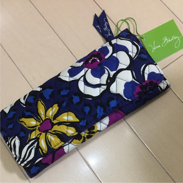 Vera Bradley(ヴェラブラッドリー)の新品！🌹ベラブラッドリー 財布🌹 レディースのファッション小物(財布)の商品写真