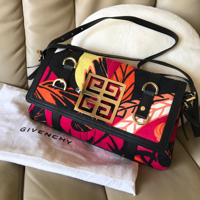 GIVENCHY♡バッグ ジバンシィ ルイヴィトン エルメス バレンシアガ