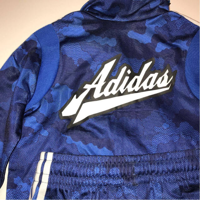 adidas(アディダス)の新品未使用アディダス ジャージ 上下 セットアップ キッズ90サイズadidas キッズ/ベビー/マタニティのキッズ服男の子用(90cm~)(その他)の商品写真