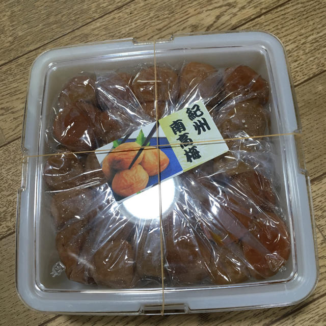 お買い得‼️紀州南高梅‼️1kg!産地直送‼️ 食品/飲料/酒の加工食品(漬物)の商品写真