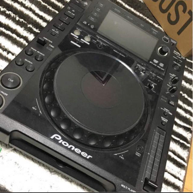 Pioneer(パイオニア)のPioneer cdj-2000 楽器のDJ機器(CDJ)の商品写真