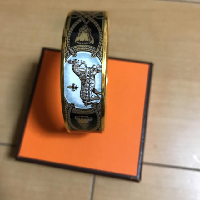 Hermes(エルメス)のエルメス、ブレスレット レディースのアクセサリー(ブレスレット/バングル)の商品写真