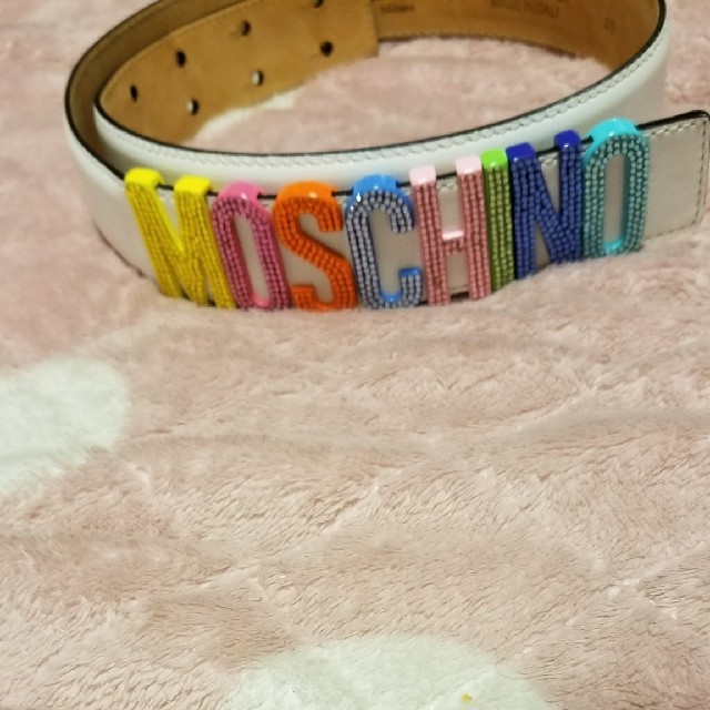 MOSCHINO(モスキーノ)のイサネちゃん専用 レディースのファッション小物(ベルト)の商品写真