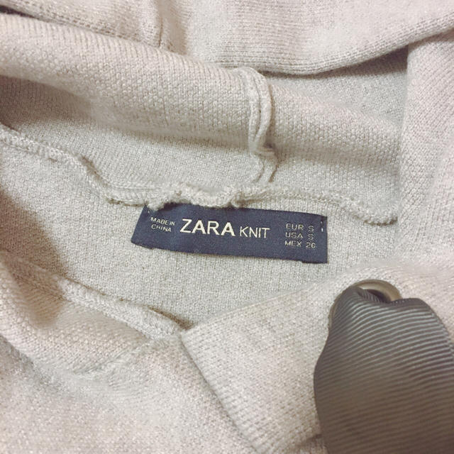 ZARA(ザラ)のZARA ビジュー付きニットパーカー セーター レディースのトップス(パーカー)の商品写真