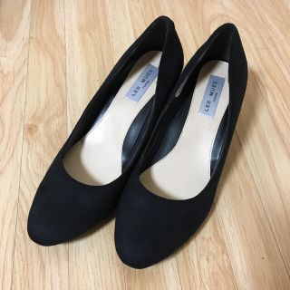 アオキ(AOKI)のAOKI 黒スウェードパンプス 新品(ハイヒール/パンプス)