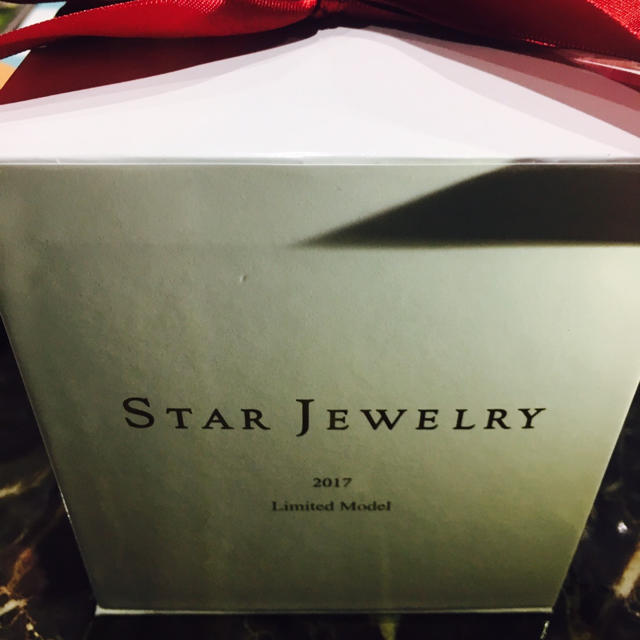 STAR JEWELRY(スタージュエリー)のスタージュエリー Xmas限定ピアス レディースのアクセサリー(ピアス)の商品写真