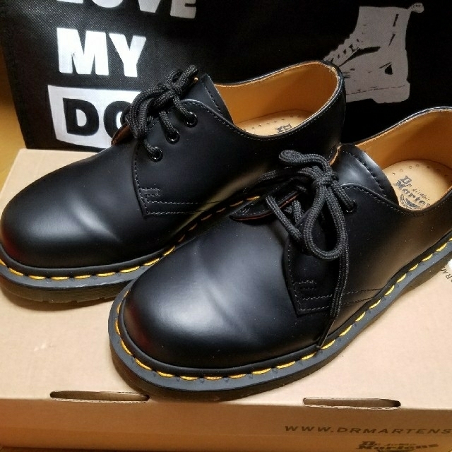 セール!1月末まで!UK3 Dr.martens 3ホール - ローファー/革靴