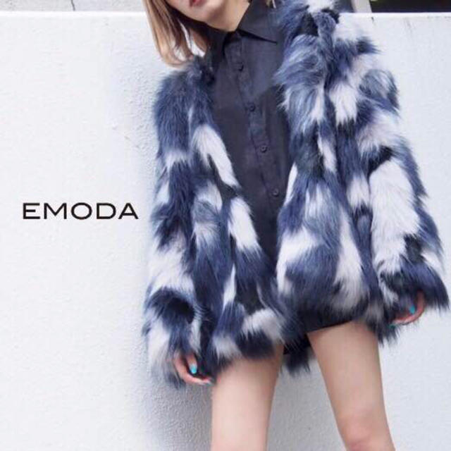 わったため EMODA リアルファーコートの通販 by m.m's shop|エモダ ...