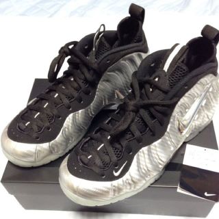 ナイキ(NIKE)のnike air form posite pro 27.5 新品(スニーカー)