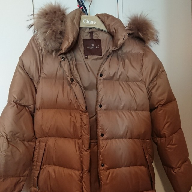 MONCLER ハーフ丈ダウン