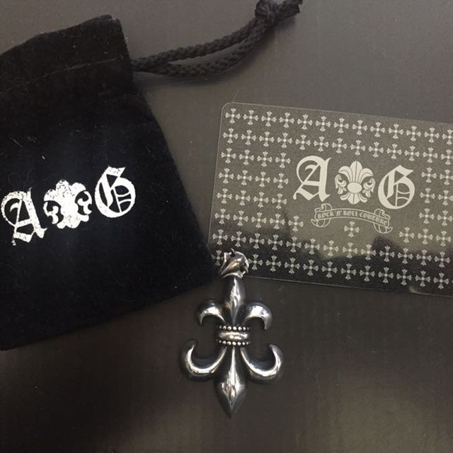 A&G - A&G ユリ シルバー ペンダントトップ チャームの通販 by A&G - A&G ユリ シルバー ペンダントトップ チャームの通販 by
