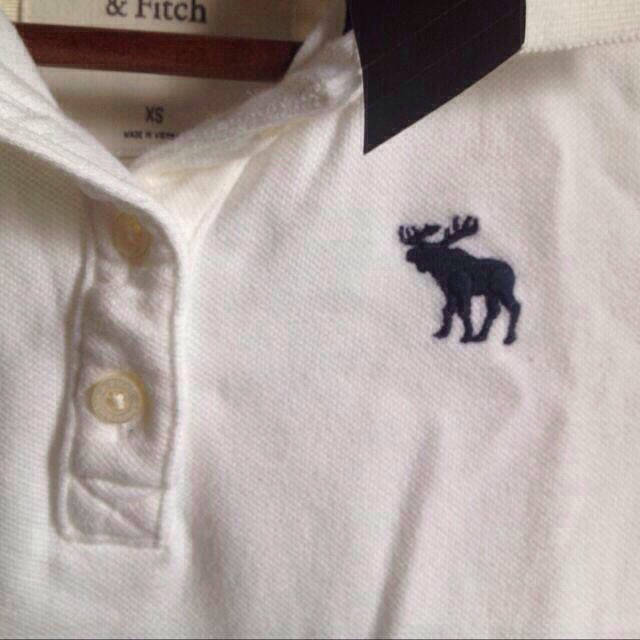 Abercrombie&Fitch(アバクロンビーアンドフィッチ)のしろ様専用 アバクロ♡新品ポロシャツ  レディースのトップス(ポロシャツ)の商品写真