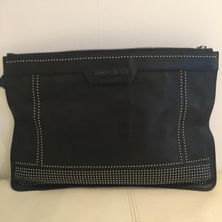 ジミーチュウ(JIMMY CHOO)のジミーチュウ❤️スタッズ ❤️クラッチバッグ❤️国内正規品❤️黒(クラッチバッグ)