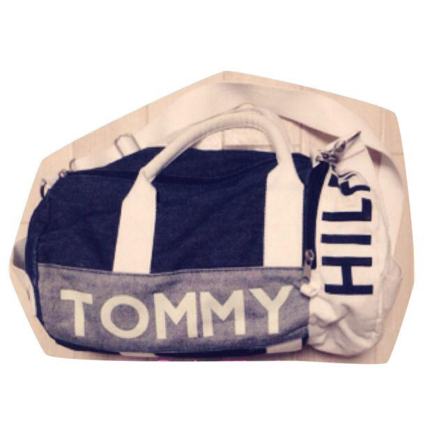 TOMMY HILFIGER(トミーヒルフィガー)のtommy レディースのバッグ(ショルダーバッグ)の商品写真