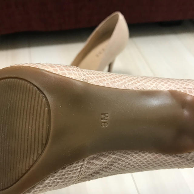 GUESS(ゲス)の新品未使用★GUESSハイヒールパンプス レディースの靴/シューズ(ハイヒール/パンプス)の商品写真