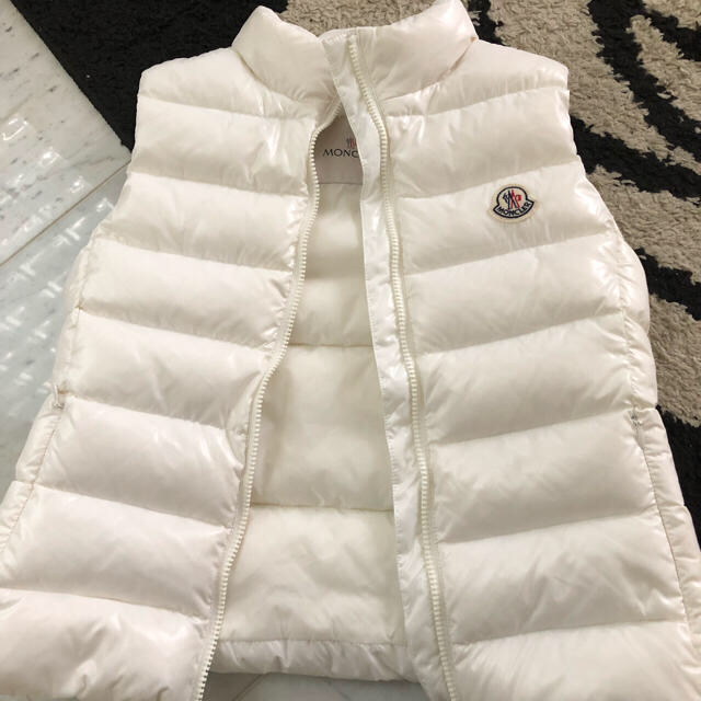 MONCLER - 今月いっぱい3500０円早い物勝ちの通販 by yumi's shop