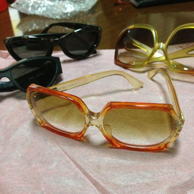 GIVENCHY(ジバンシィ)のGIVENCHY サングラス 新品 レディースのファッション小物(サングラス/メガネ)の商品写真