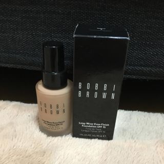 ボビイブラウン(BOBBI BROWN)のBOBBI BROWNリキッドファンデ(ファンデーション)