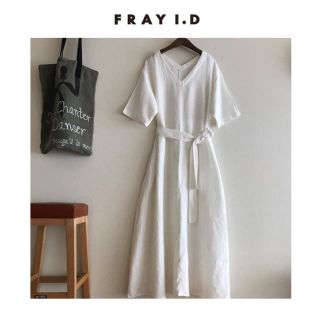 フレイアイディー(FRAY I.D)のFRAY I.D☆フレイアイディー ★ロングワンピース  マキシ丈  白(ロングワンピース/マキシワンピース)