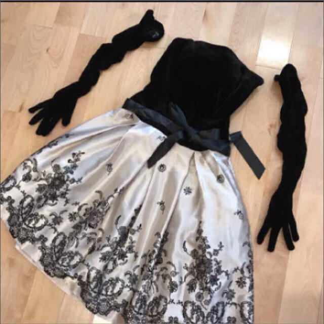 CECIL McBEE(セシルマクビー)のCECILMcBEEドレス♡グローブ・ボレロ・パニエ付き レディースのフォーマル/ドレス(その他ドレス)の商品写真