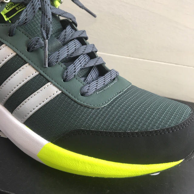 adidas(アディダス)の新品同様adidasアディダスカモフラ迷彩柄ハイカットスニーカー25センチ メンズの靴/シューズ(スニーカー)の商品写真