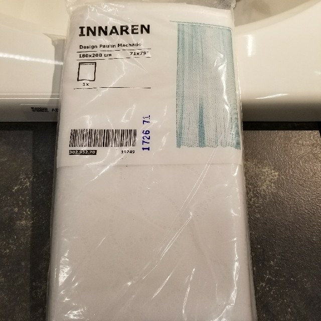 IKEA(イケア)のIKEA INNAREN シャワーカーテン ホワイト180x200 インテリア/住まい/日用品のカーテン/ブラインド(カーテン)の商品写真