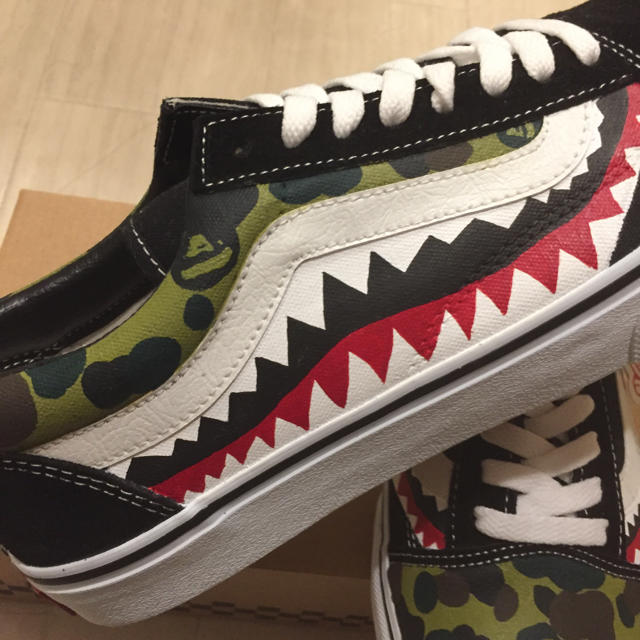 VANS(ヴァンズ)のVANS  old skool bape シャーク カモフラ カスタム メンズの靴/シューズ(スニーカー)の商品写真