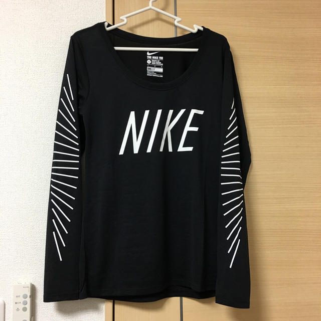 NIKE(ナイキ)のNIKE 長袖トップス レディース レディースのトップス(カットソー(長袖/七分))の商品写真