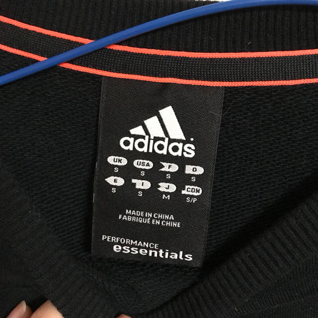 adidas(アディダス)のadidas  アディダス トレーナー  レディースのトップス(トレーナー/スウェット)の商品写真