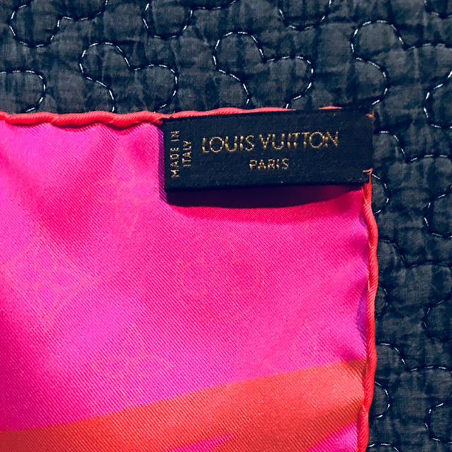 LOUIS 期間限定出品 人気色（中古品） スカーフの通販 by KB＆m｜ルイヴィトンならラクマ VUITTON - ＬＶ 再入荷特価